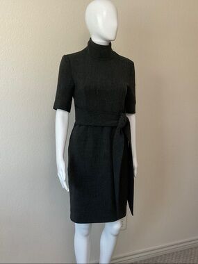 Toccin NY Gray Belted Mock Neck Sheath Dress Size 0
